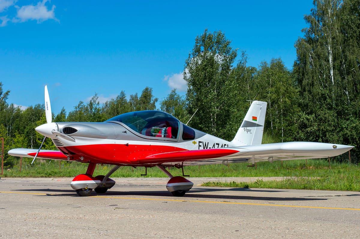 Полет на самолете Viper SD4 (45 минут) с пилотированием - фото 1 - id-p181883842