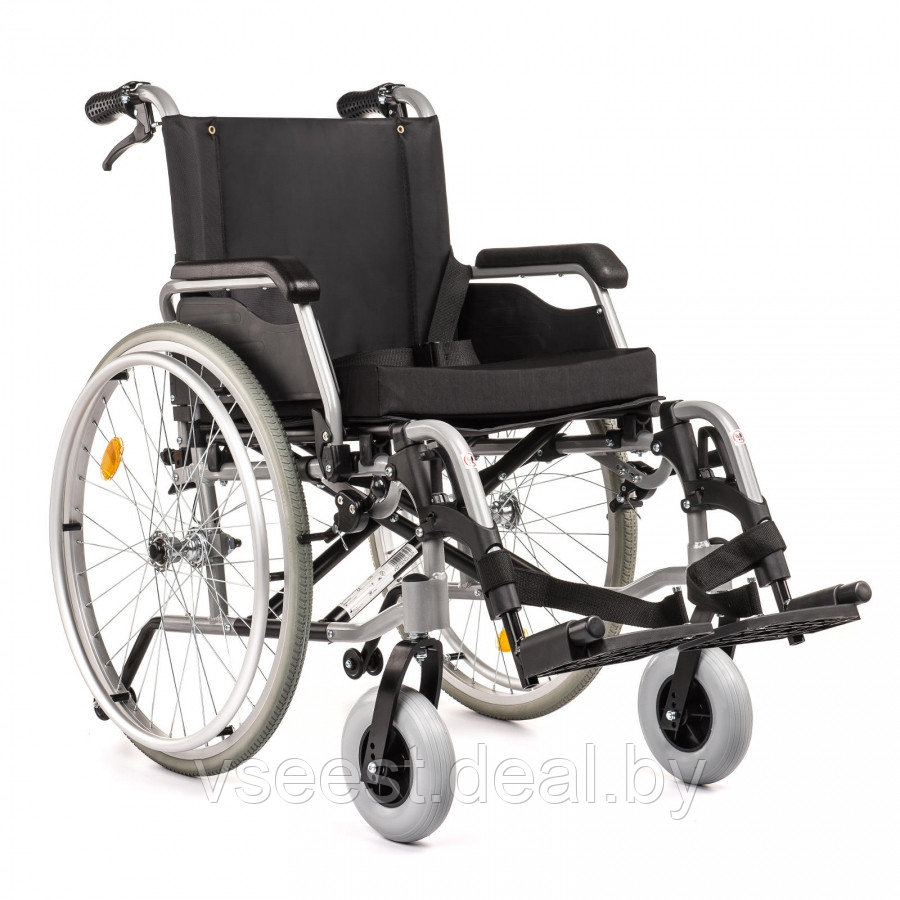 Инвалидная коляска для взрослых Feliz, Vitea Care (Сидение 50 см., надувные колеса)