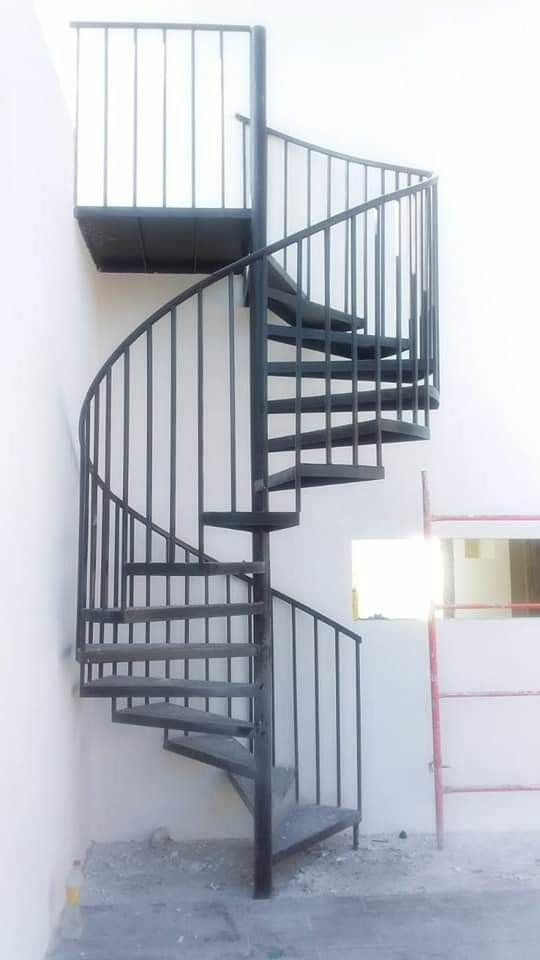 Металлокаркас для винтовой лестницы с ограждением модель 50 - фото 1 - id-p181956303