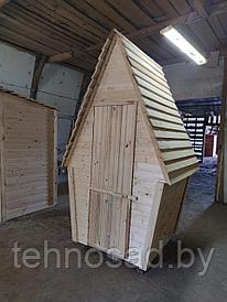 Туалет деревянный треугольник