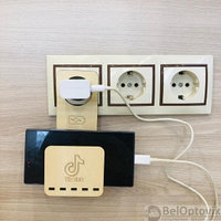 Эко продукт Настенный держатель/зарядка на розетку для смартфона EcoBio (Подставка под телефон), РБ TikTok