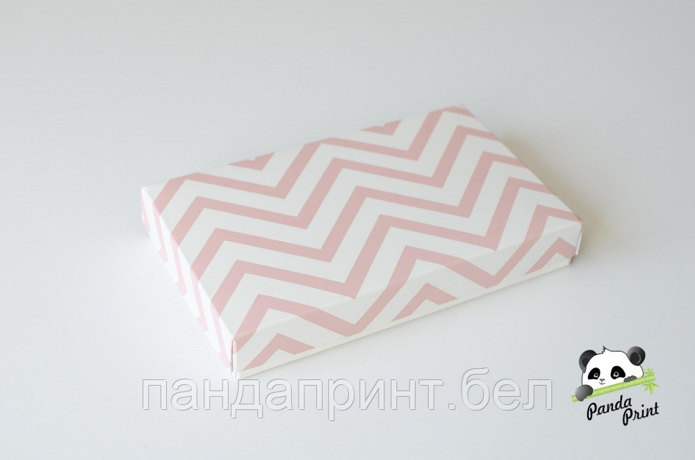 Коробка 120х200х30 Зигзаг пудровый (крафт дно)