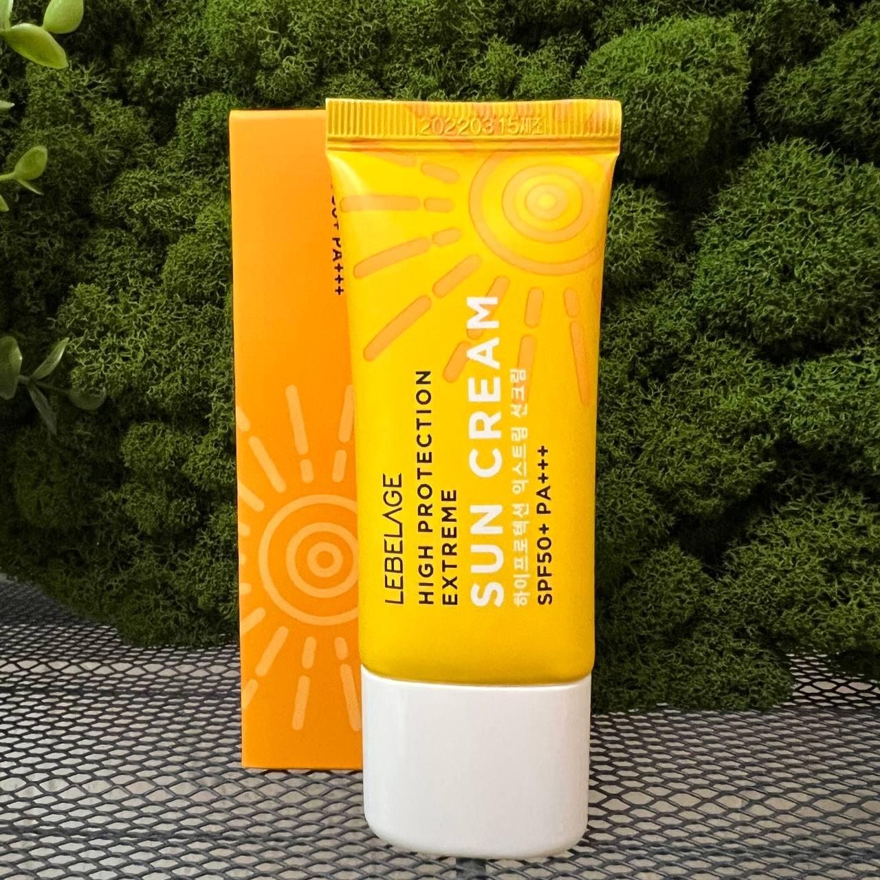 Солнцезащитный крем для интенсивной защиты LEBELAGE High Protection Extreme Sun Cream (SPF50+PA+++) - фото 1 - id-p183062701