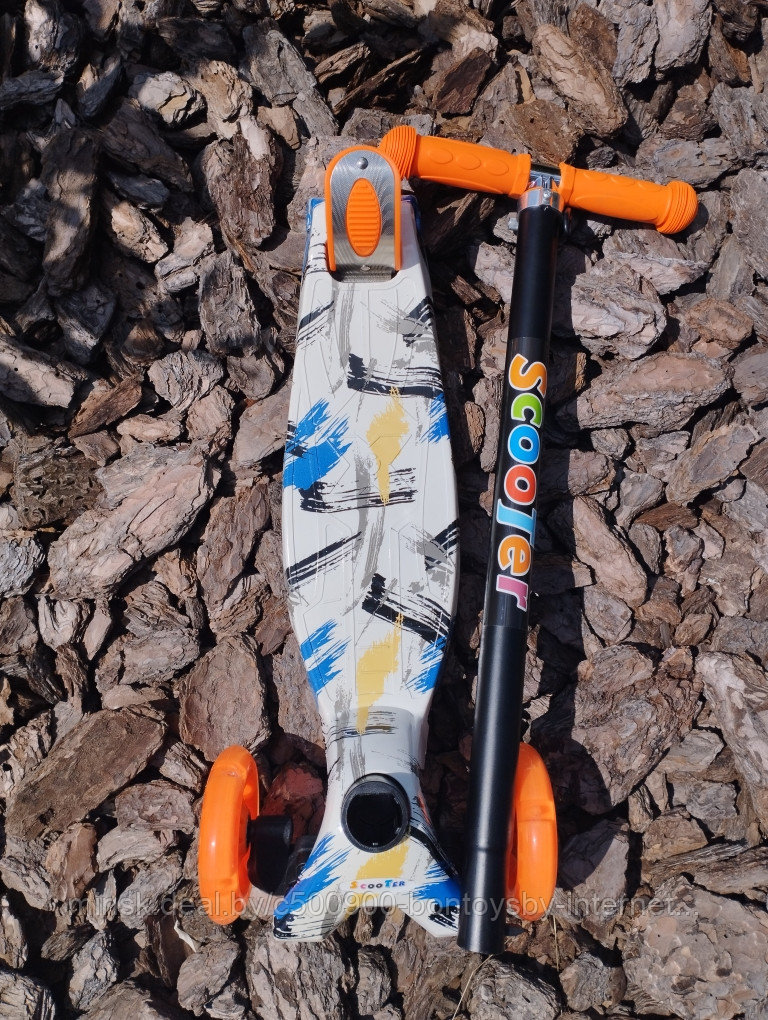 Самокат детский трехколесный Scooter Maxi Print White с регулируемой ручкой. Светящиеся колеса.