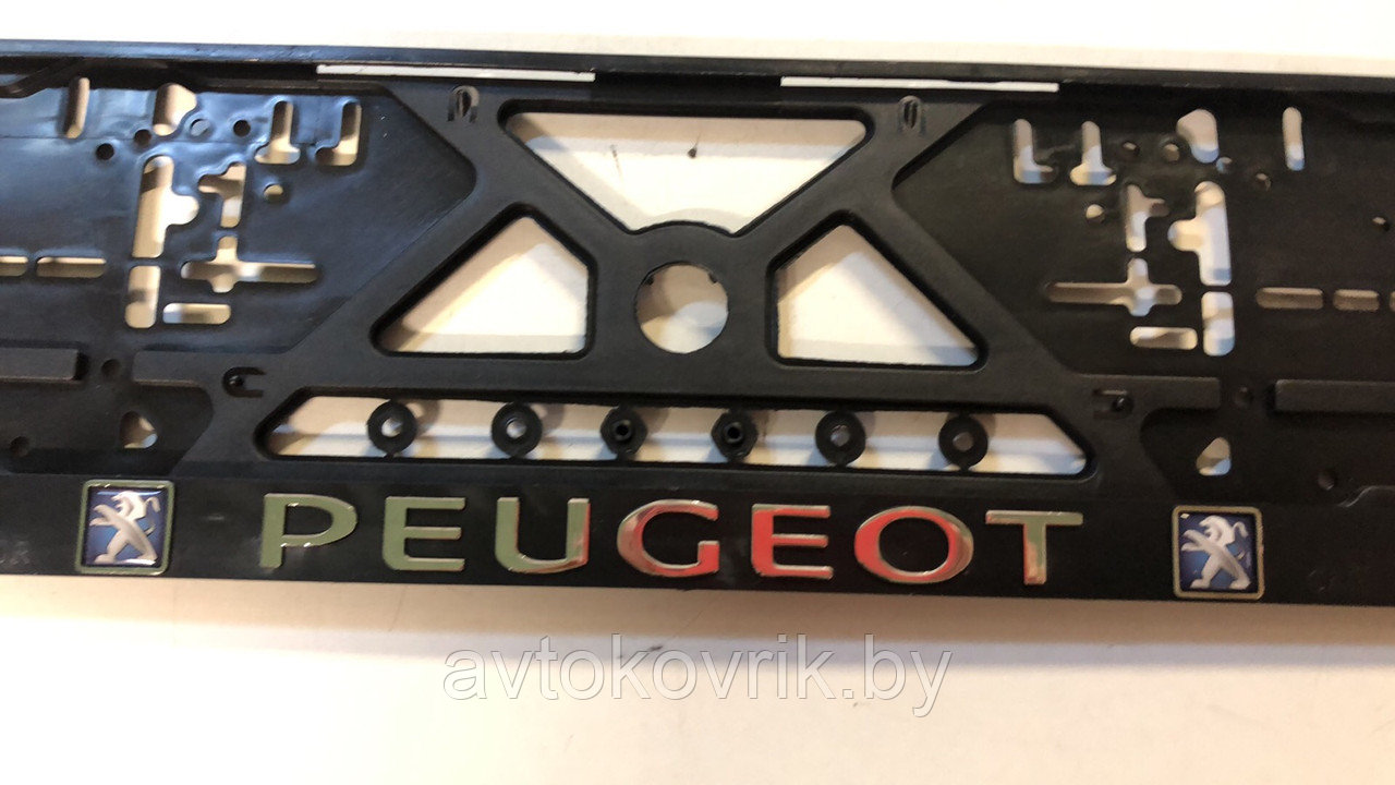 Рамка для номера ПЕЖО [PEUGEOT] с объемными хромовыми буквами и цветными силиконовыми эмблемами - фото 1 - id-p183406261