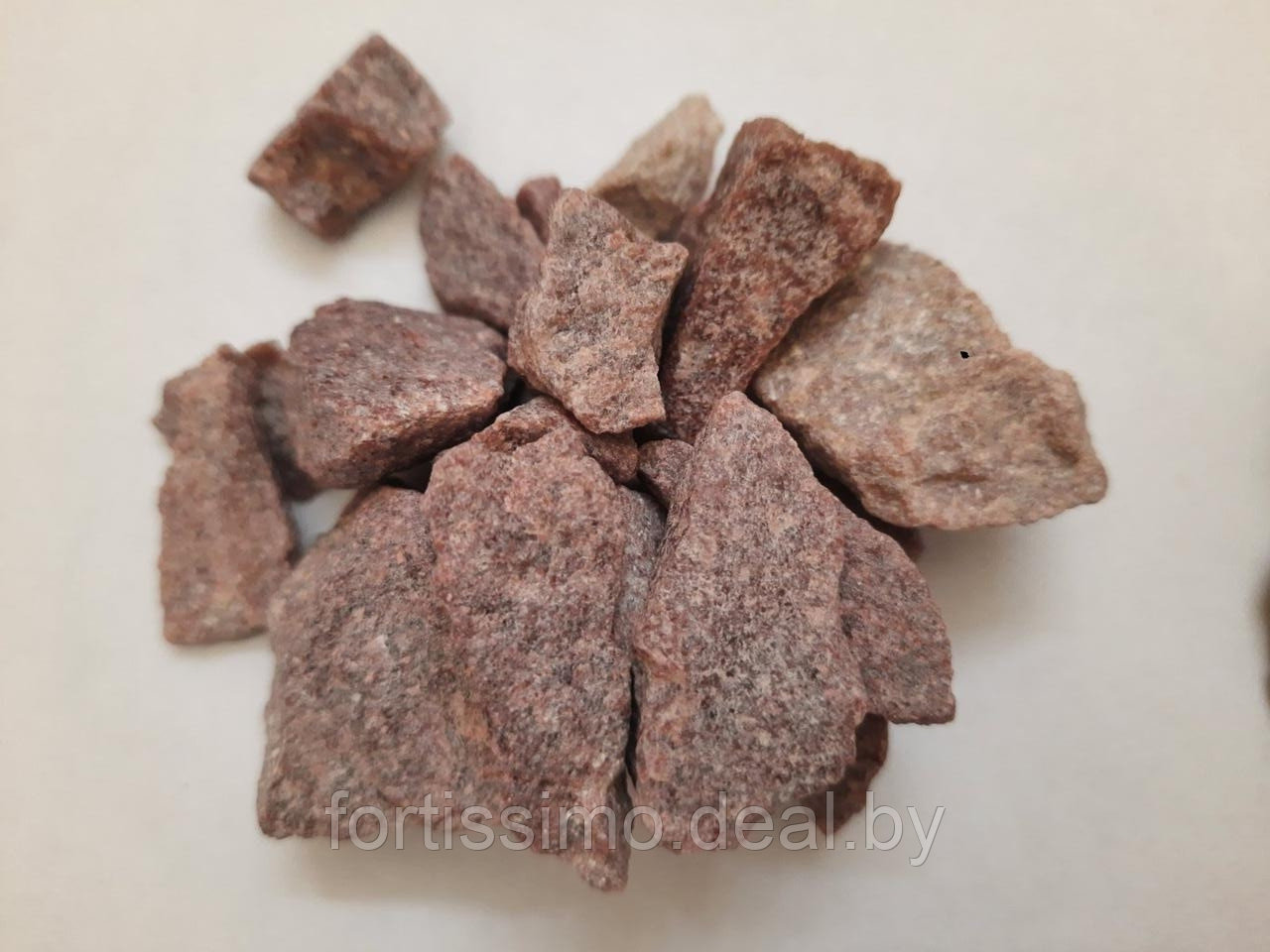 Кварцит малиновый, натуральная каменная крошка, мешок 20кг, фр 5-20 мм (ОПТ) - фото 2 - id-p183624478