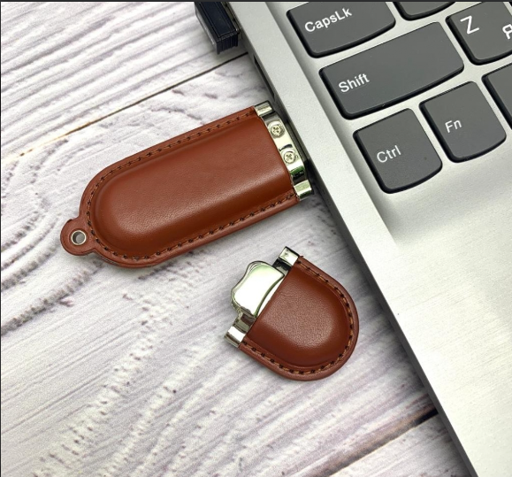 USB накопитель (флешка) Business коричневая кожа, 16 Гб - фото 1 - id-p183718593