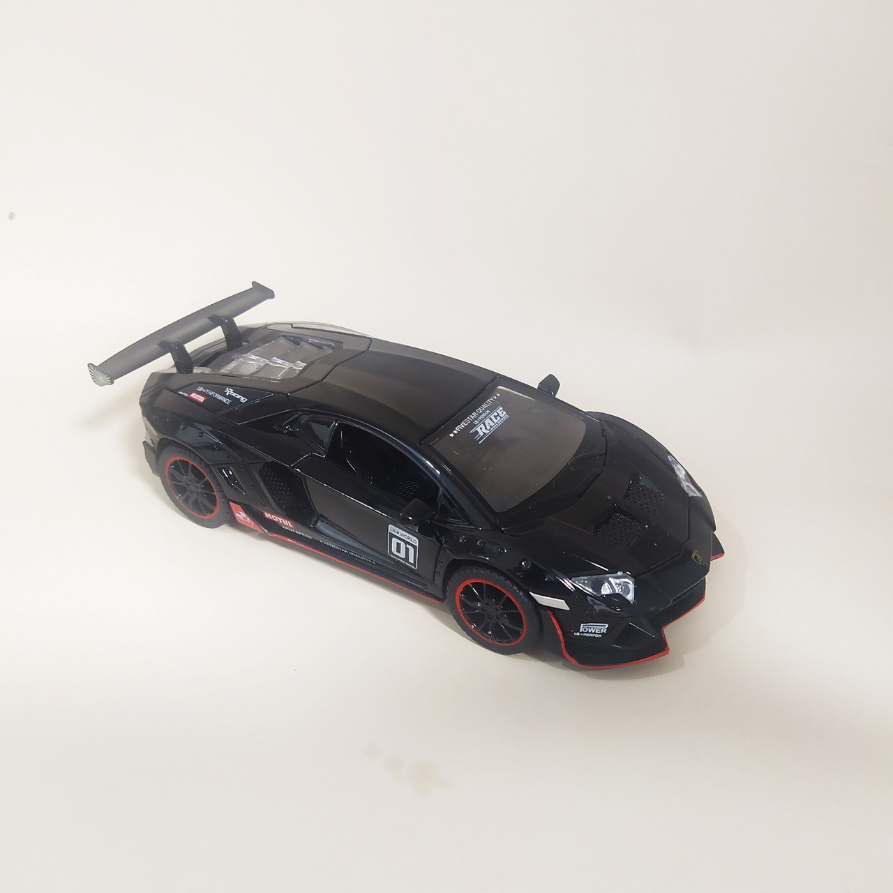 Машина Lamborghini инерционная,металл, свет, звук,