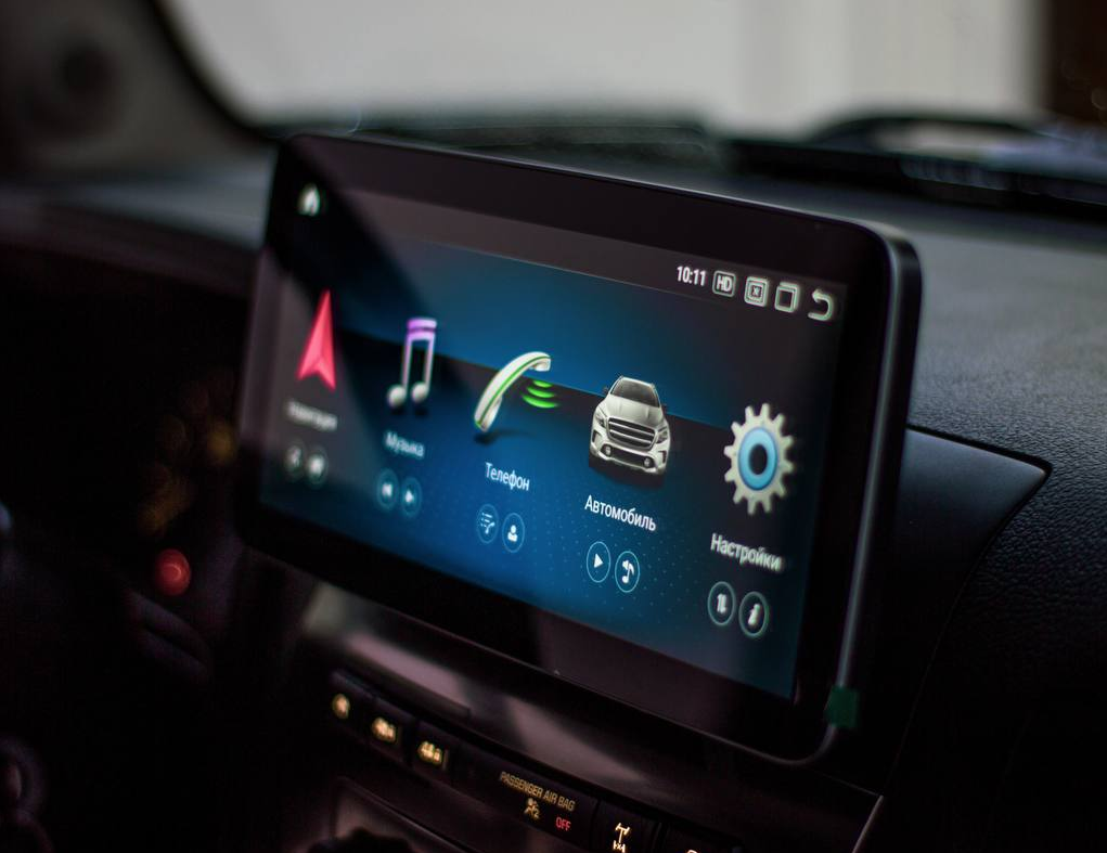 Штатное головное устройство Parafar на Hummer H3 с поддержкой CarPlay экран 12.3" на Android 13 - фото 1 - id-p149301216