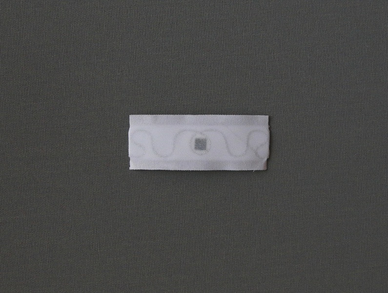 Этикетка RFID метка UHF, Ucode 8, вшивная (60 х 20 х 1,5) - фото 1 - id-p184425316