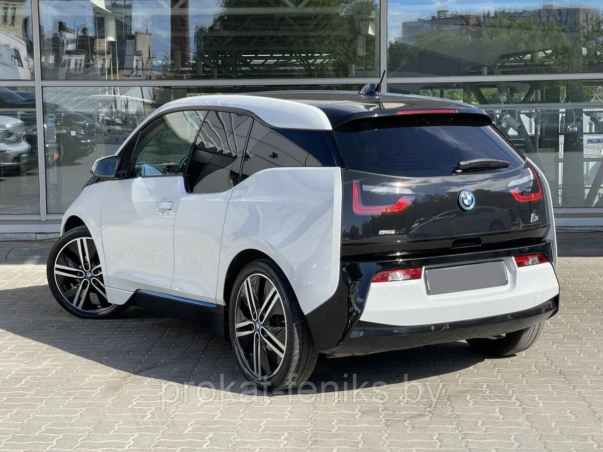 ПОСУТОЧНАЯ АРЕНДА BMW i3 REX - фото 10 - id-p184536838