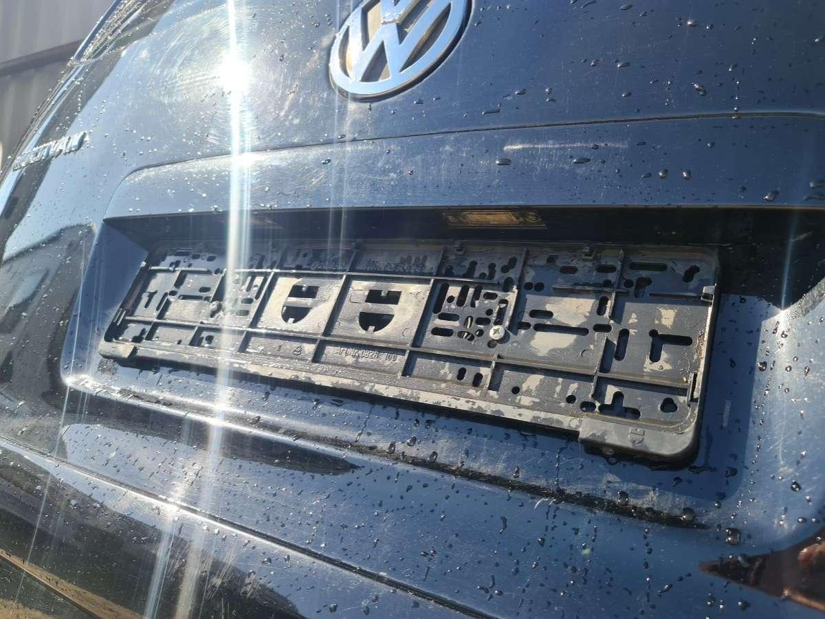 Подсветка номера Volkswagen Caravelle T5