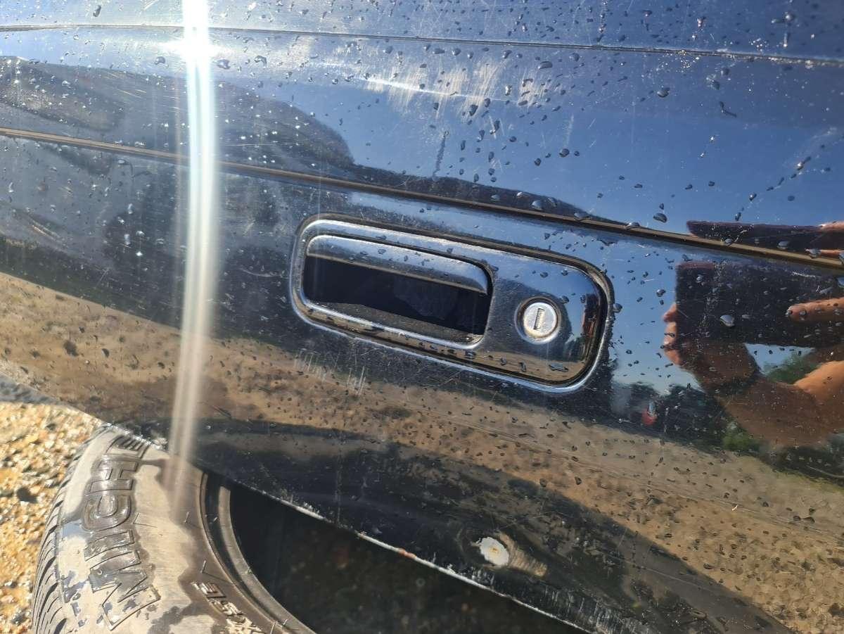 Ручка крышки багажника Volkswagen Caravelle T5
