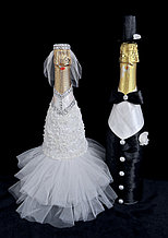Украшение на свадебное шампанское