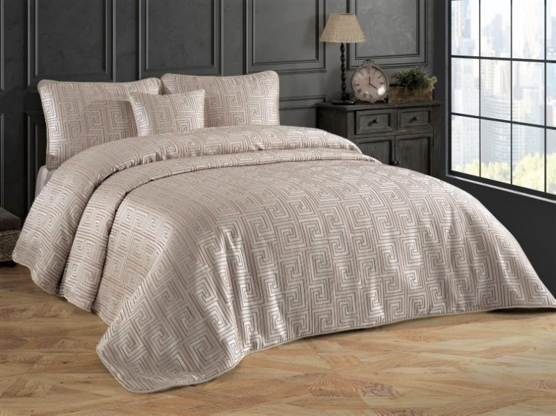 Турецкое жаккардовое покрывало KARTEKS-LUXE 270х260 с наволочками NIL 03-Pudra 902/270.003