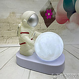 Светильник ночник Астронавт с луной Белое свечение, фото 5