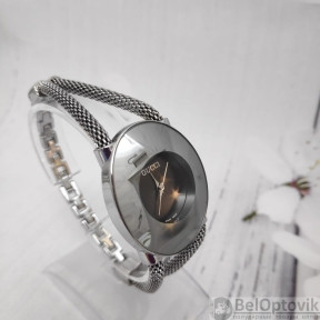 Часы браслет женские Gucci Серебро / циферблат черный