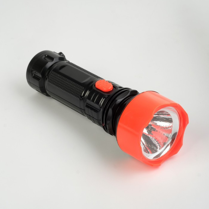 Фонарь ручной аккумуляторный LED 1 W (встроенная вилка зарядки).