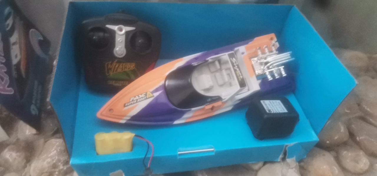 Детская игрушка катер на радиоуправлении на аккумуляторе - фото 1 - id-p184757277
