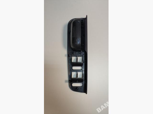 Накладка ручки двери VW Bora -05, Golf IV -03, Passat B5 -05, Skoda Superb -08 (черная) - фото 1 - id-p184810506