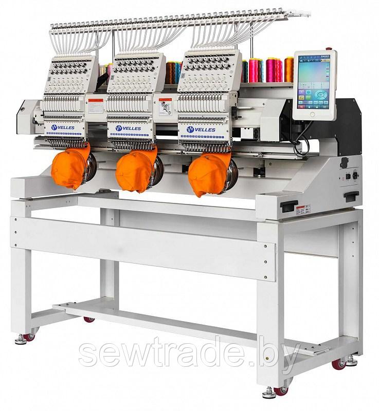 Промышленная трёхголовочная вышивальная машина VELLES VE 1503C-TS2 FREESTYLE поле вышивки 400 x 400 мм - фото 1 - id-p184847041