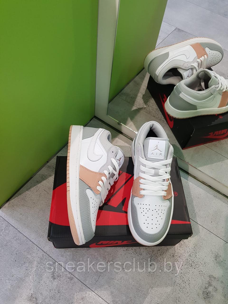 Кроссовки женские Nike Jordan 1 Low / повседневные / подростковые / летние / осенние - фото 4 - id-p184889098