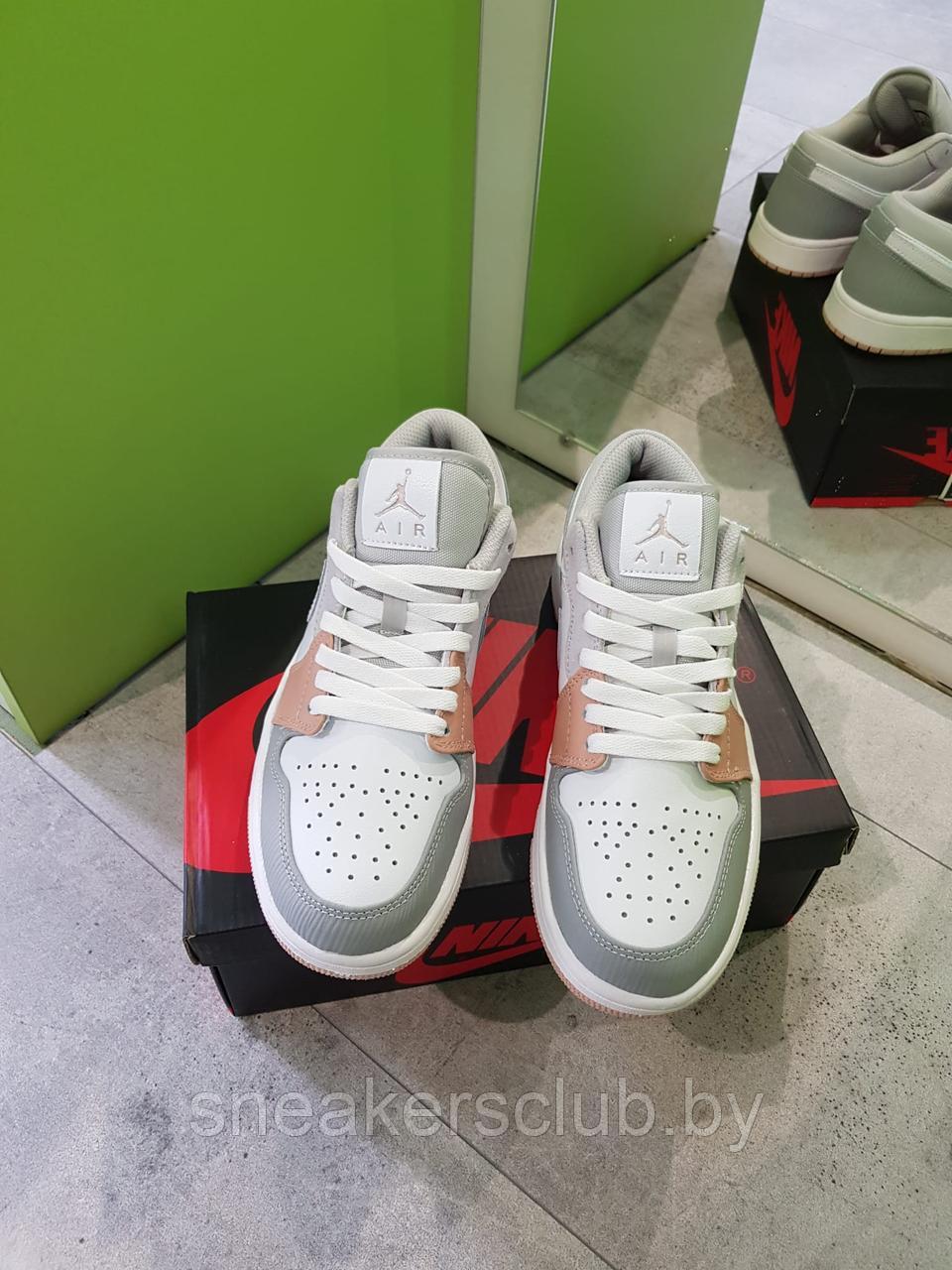 Кроссовки женские Nike Jordan 1 Low / повседневные / подростковые / летние / осенние - фото 5 - id-p184889098