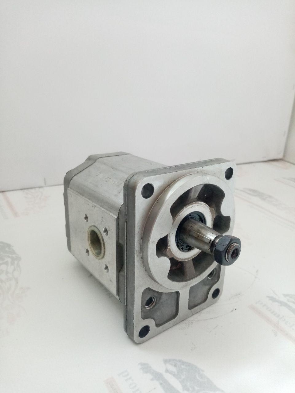 Гидронасос шестеренный Sauer Danfoss SNP2/17 D CO02