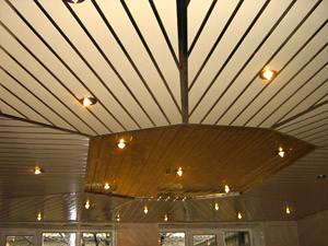 Реечный потолок немецкого дизайна.
