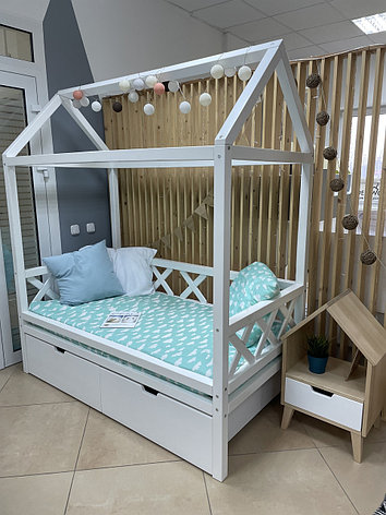 Кровать домик из массива сосны для детей и подростков "Kinder-lux 1" с ящиками, фото 2
