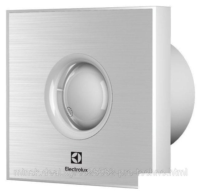 Осевой вентилятор Electrolux Rainbow EAFR-100TH (стальной, таймер и гигростат)
