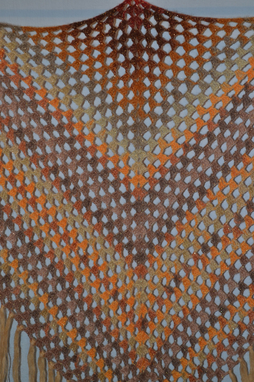 Шаль с кистями оранжевая в подарок женщине - фото 2 - id-p106857072