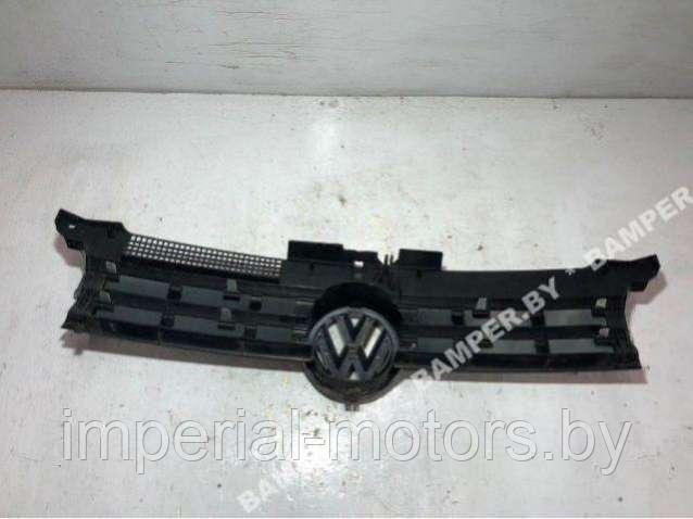 Решетка радиатора Volkswagen Golf 4 - фото 2 - id-p128939667