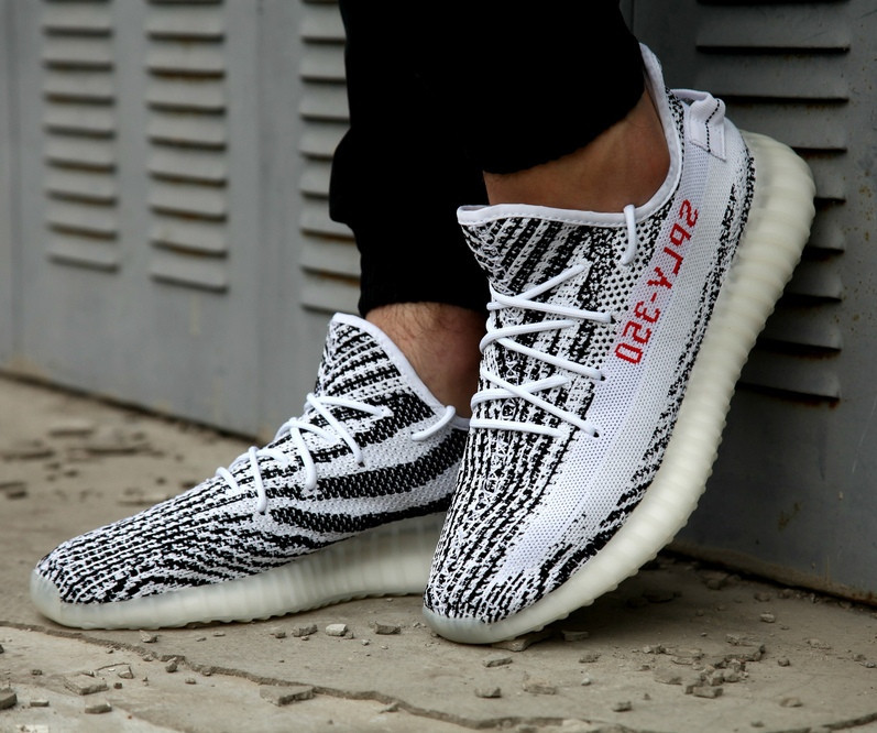 Кроссовки Yeezy Boost 350 V2 Zebra - фото 8 - id-p185426574