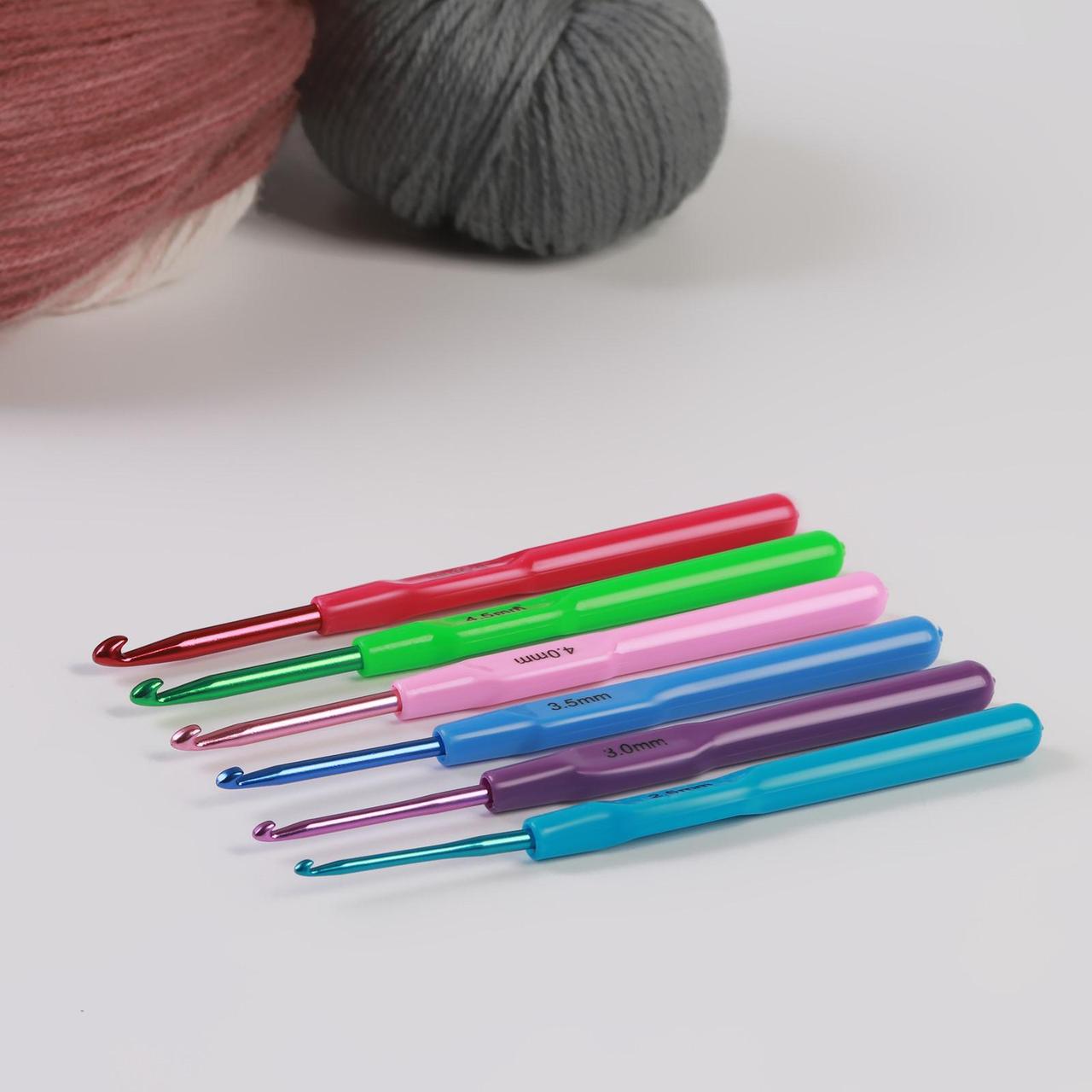 Набор крючков с пластиковой ручкой, 2,5-5 мм - фото 1 - id-p185442762