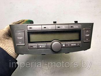 Блок управления печки/климат-контроля Toyota Avensis 2