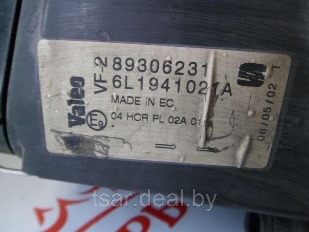 Фара передняя левая Seat Ibiza 3 (6L1941021A) - фото 4 - id-p185456167