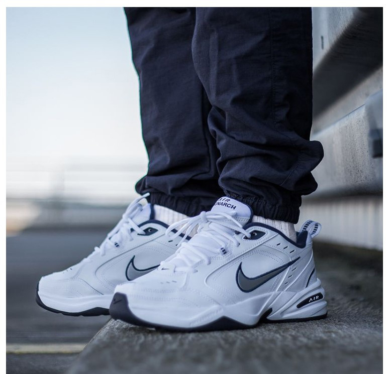 Кроссовки белые Nike Air Monarch