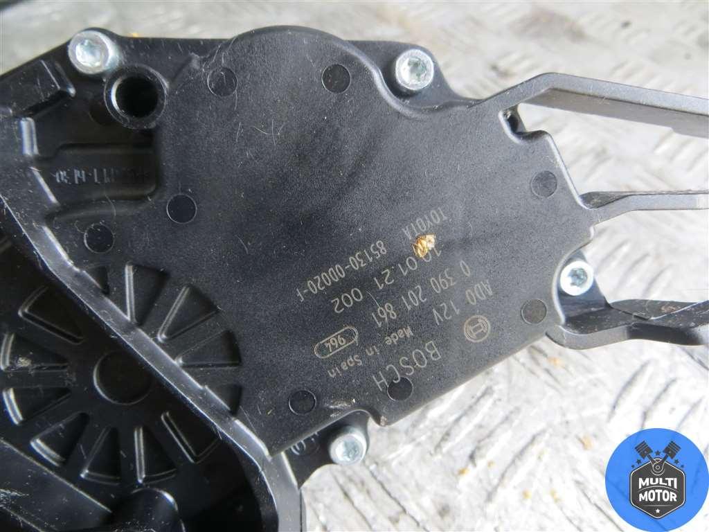 Моторчик заднего стеклоочистителя (дворника) TOYOTA YARIS II (2005-2011) 1.3 i 2NZ-FE - 87 Лс 2007 г. - фото 3 - id-p185678680