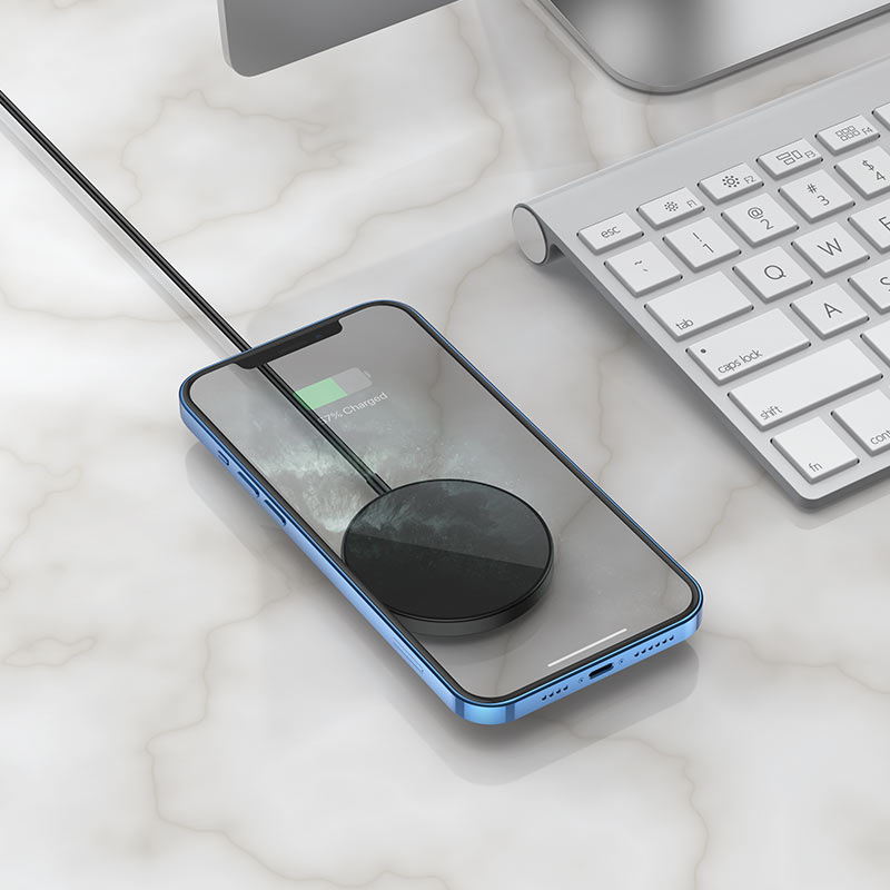 Беспроводное зарядное устройство магнитное MagSafe Charger для iPhone