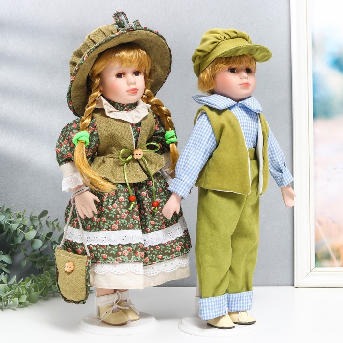 Кукла коллекционная парочка "Вика и Антон, розочки на зелёном" набор 2 шт 40 см - фото 2 - id-p185825851