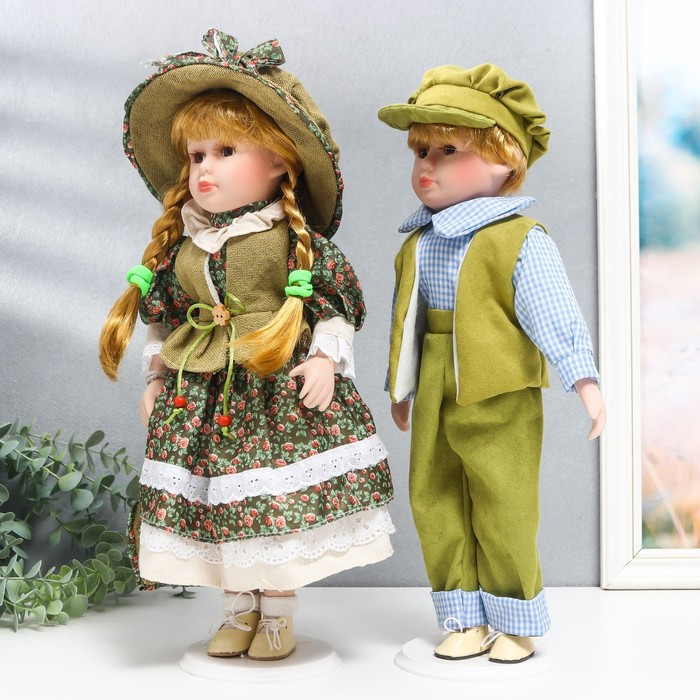 Кукла коллекционная парочка "Вика и Антон, розочки на зелёном" набор 2 шт 40 см - фото 3 - id-p185825851
