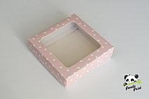 Коробка с прозрачным окном 150х150х40 Сердечки белые на розовом (белое дно)