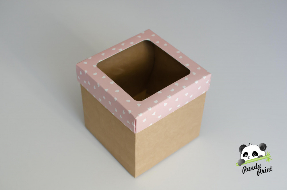 Коробка с прозрачным окном 150х150х150 Сердечки белые на розовом (крафт дно)