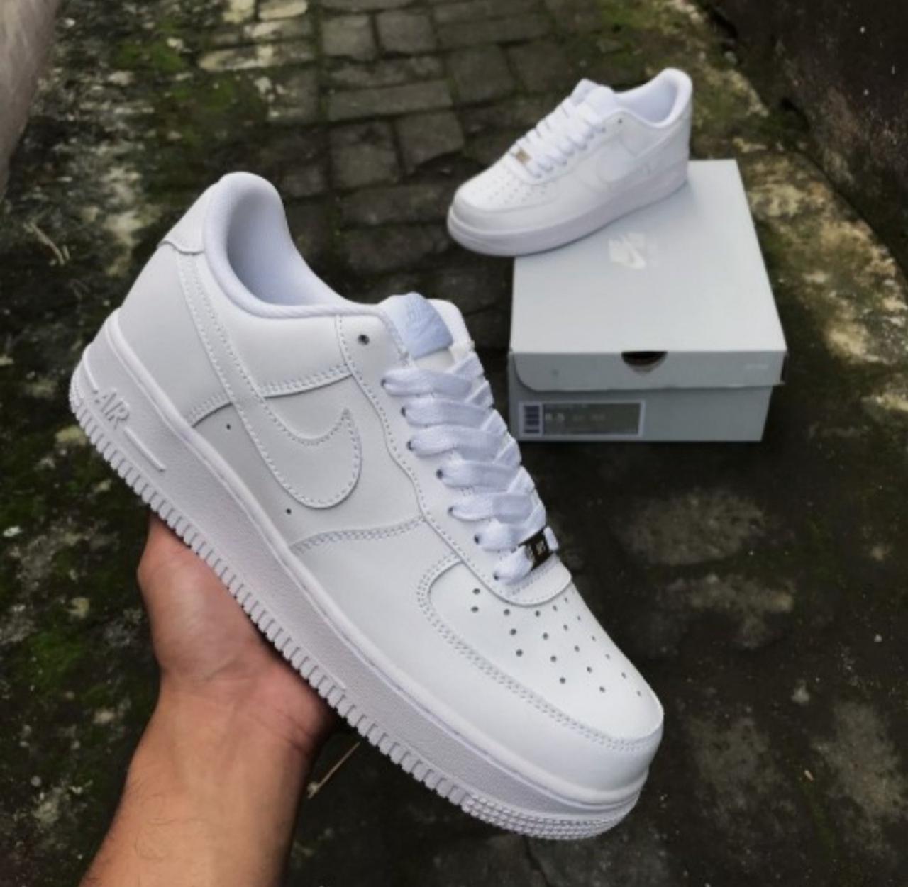 Кроссовки Nike Air Force 1 37 - фото 1 - id-p185960570