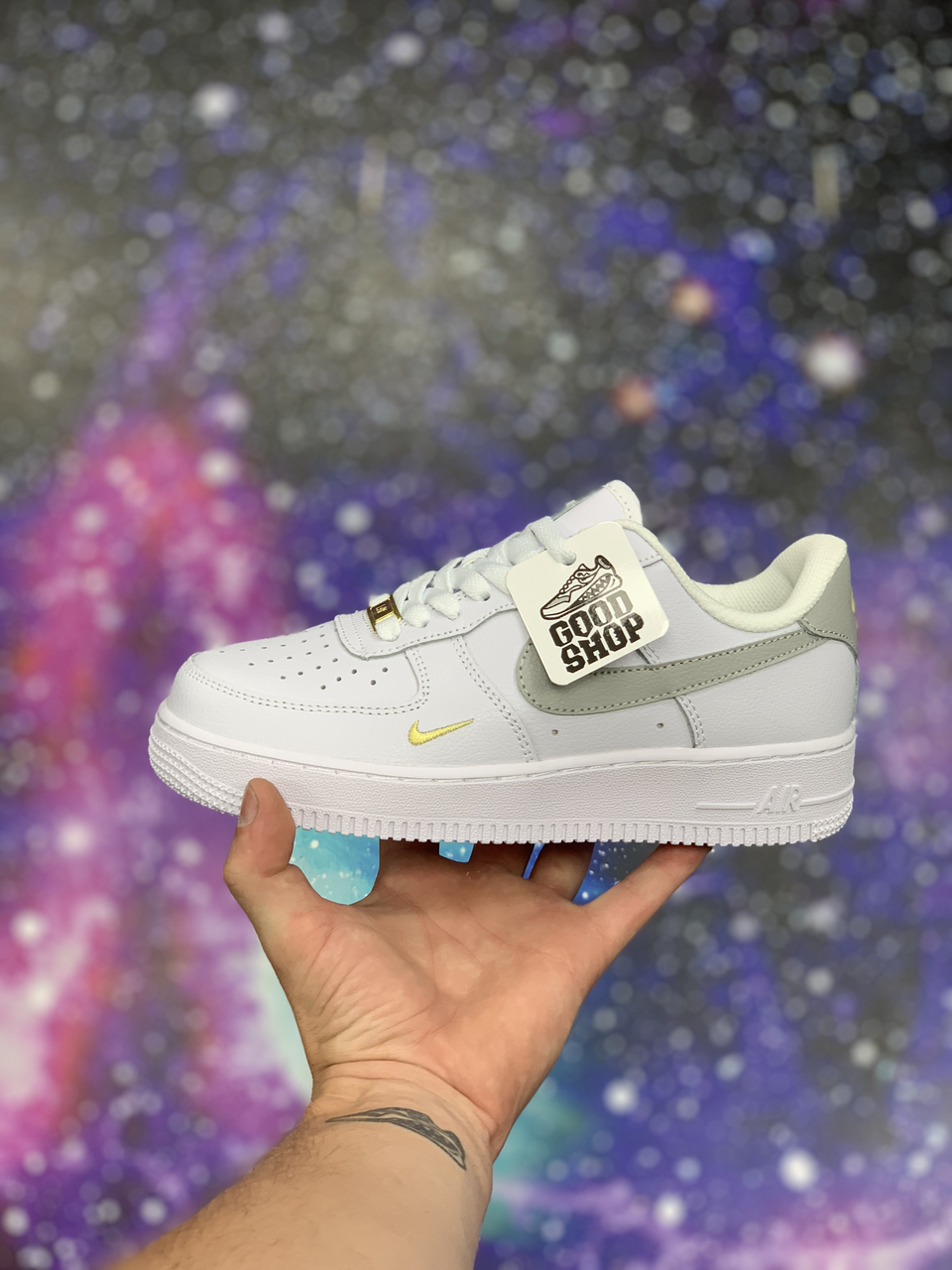 Кроссовки Nike Air Force 1 '07 ESS Low White Grey Gold