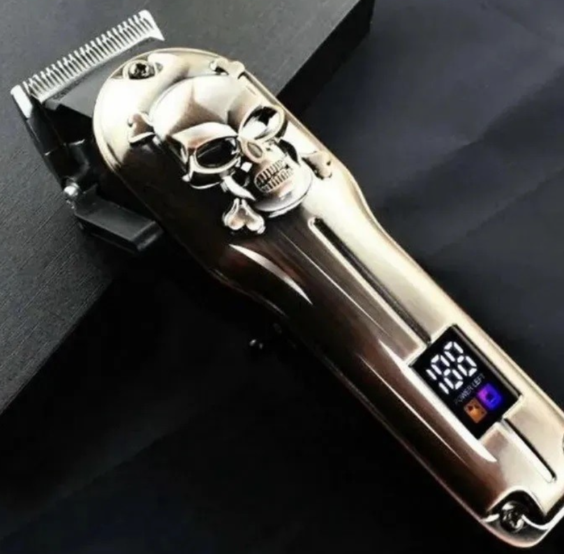 Машинка для стрижки волос, бритья бороды/усов Hair Clipper Geemy GM-6631 "SKULL". Аккумулятор высокой ёмкости