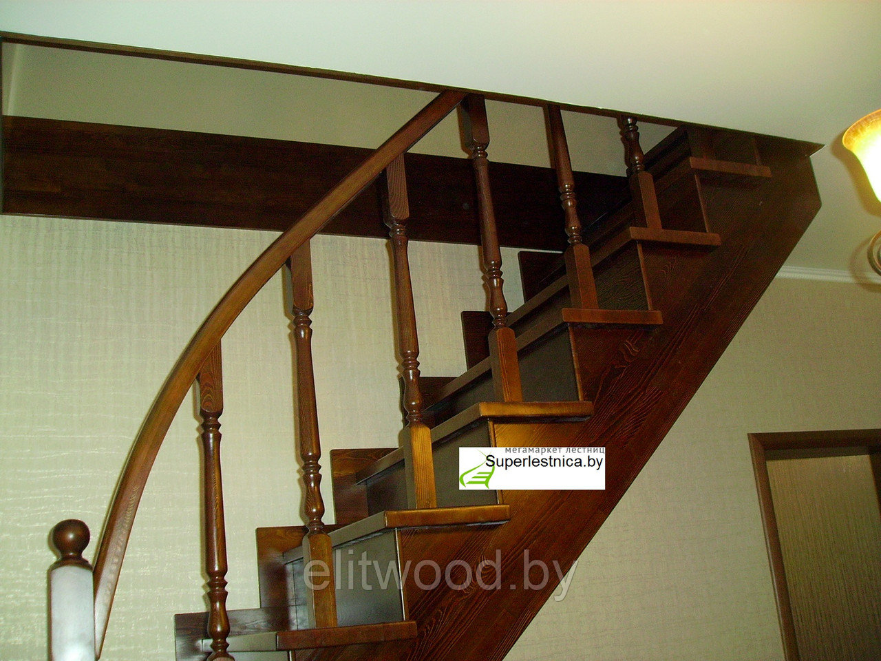 Деревянная лестница из лиственницы №2 - фото 2 - id-p23297922