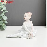 Сувенир "Малышка-балерина в белом платье - Репетиция" 11х13х9,5 см