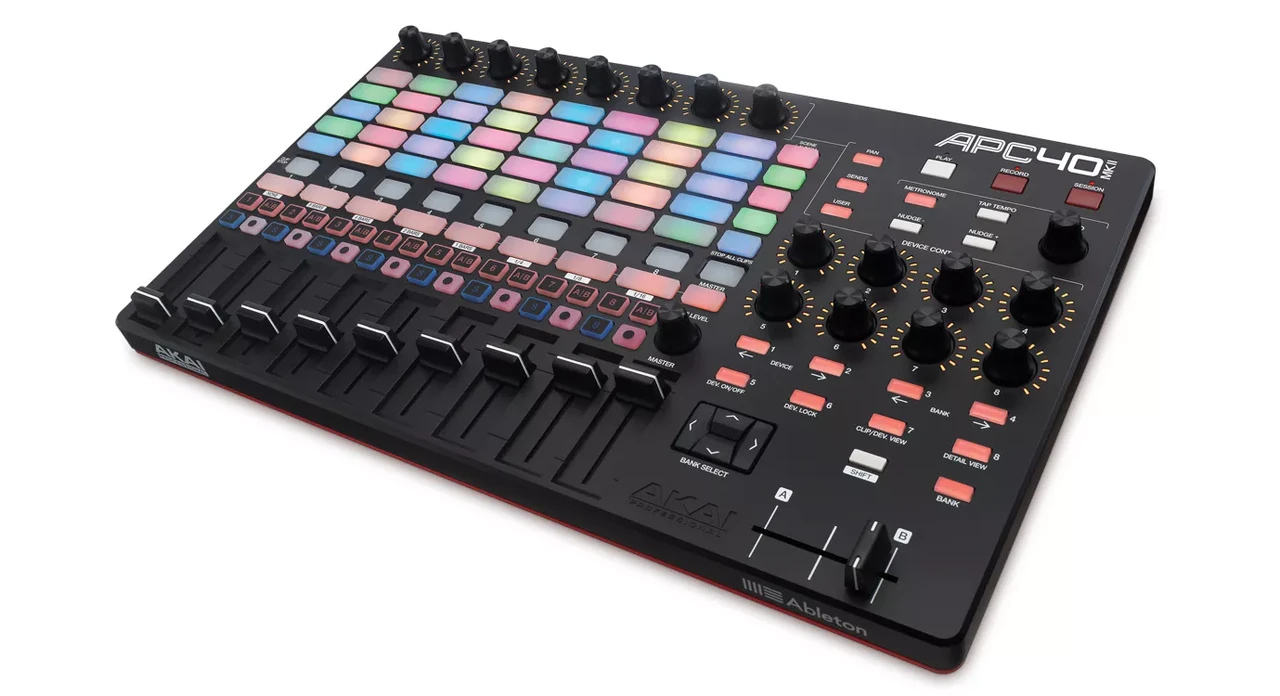 MIDI-контроллер Akai Pro APC40 MKII - фото 2 - id-p186698179